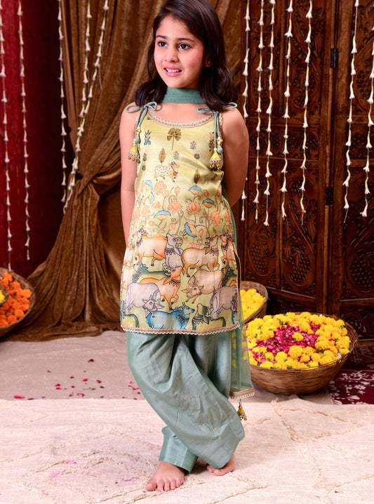 Meadow Mint Pichwai Kurti Set