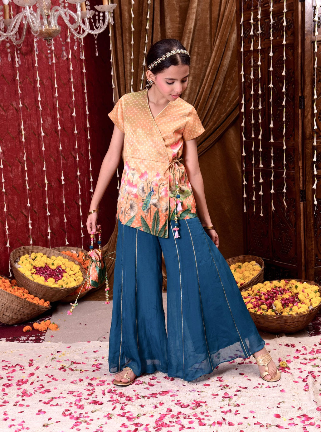 Teal Twirl Pichwai Set