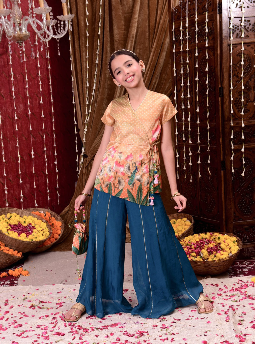 Teal Twirl Pichwai Set
