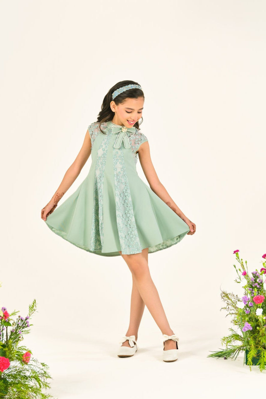 Blossom‑Bow A‑Line Elegance - Purple